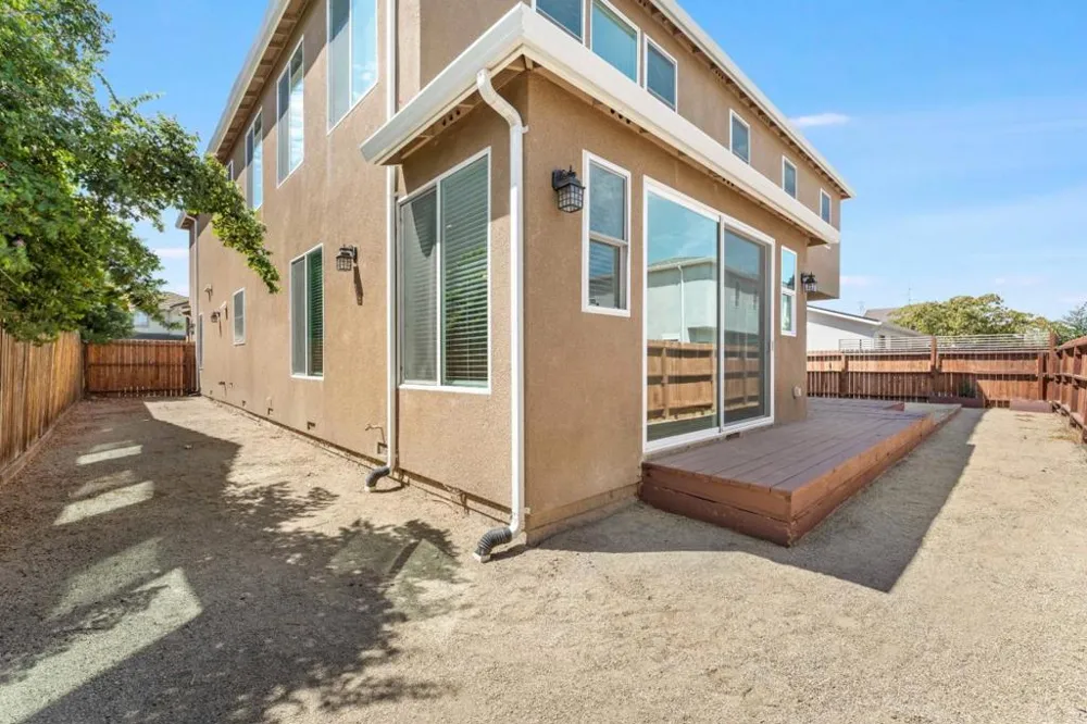 445 Cecelio Way Tracy, CA 95376