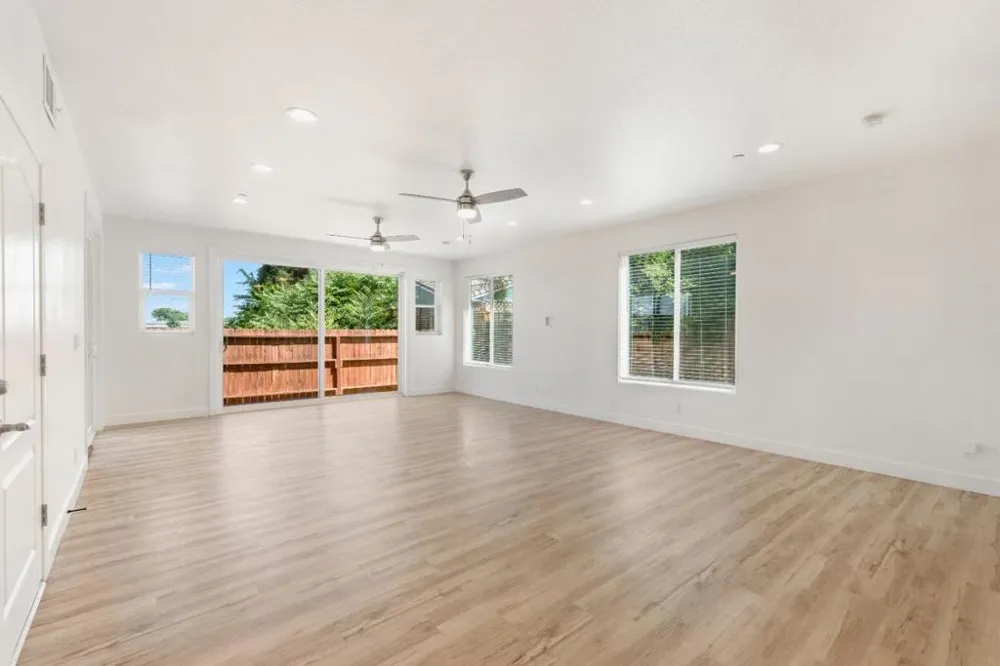 445 Cecelio Way Tracy, CA 95376