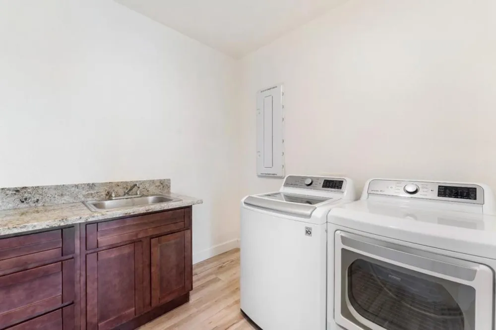 445 Cecelio Way Tracy, CA 95376