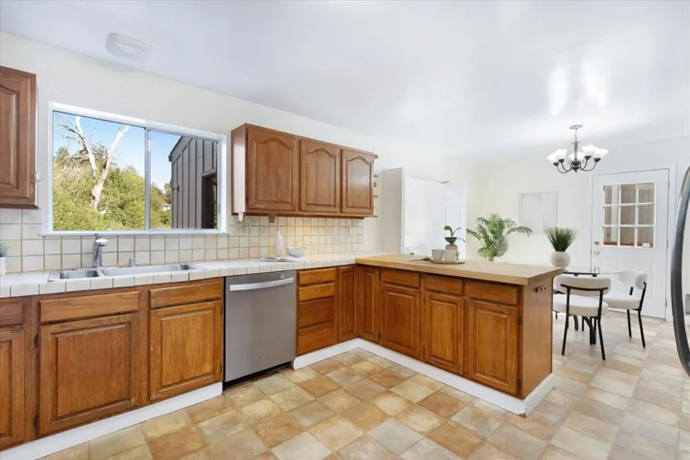 318 Lee Street Santa Cruz, CA 95060