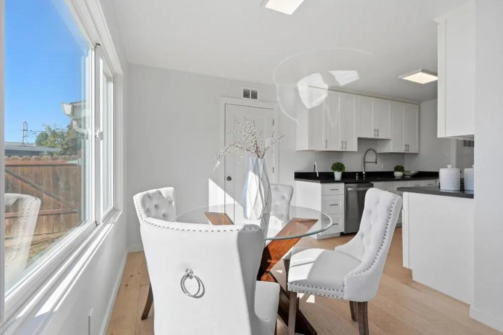 16 Clarence Court East Palo Alto, CA 94303