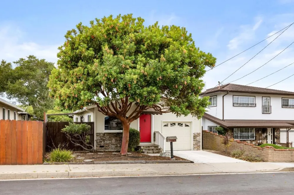 514 7th Street Pacific Grove, CA 93950