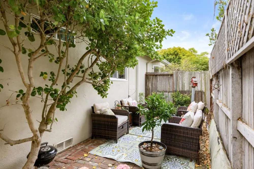 514 7th Street Pacific Grove, CA 93950