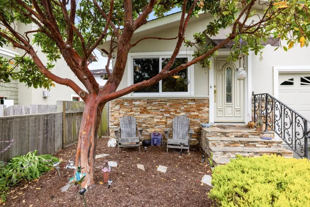 514 7th Street Pacific Grove, CA 93950