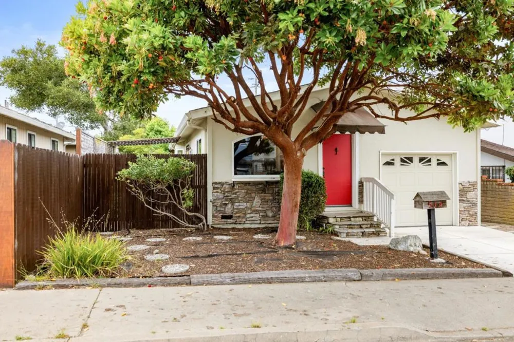 514 7th Street Pacific Grove, CA 93950