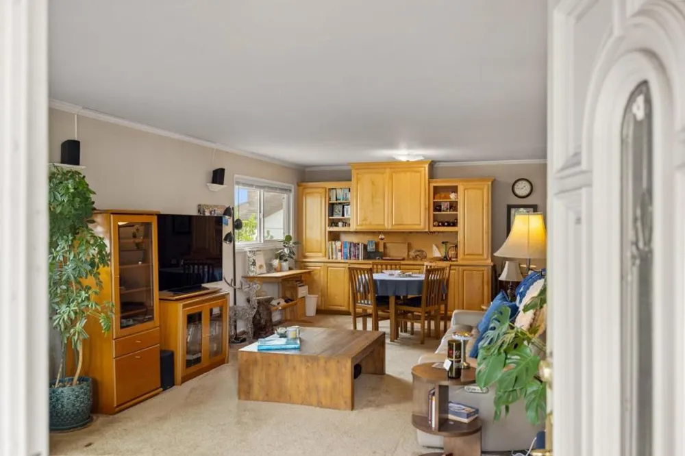 514 7th Street Pacific Grove, CA 93950