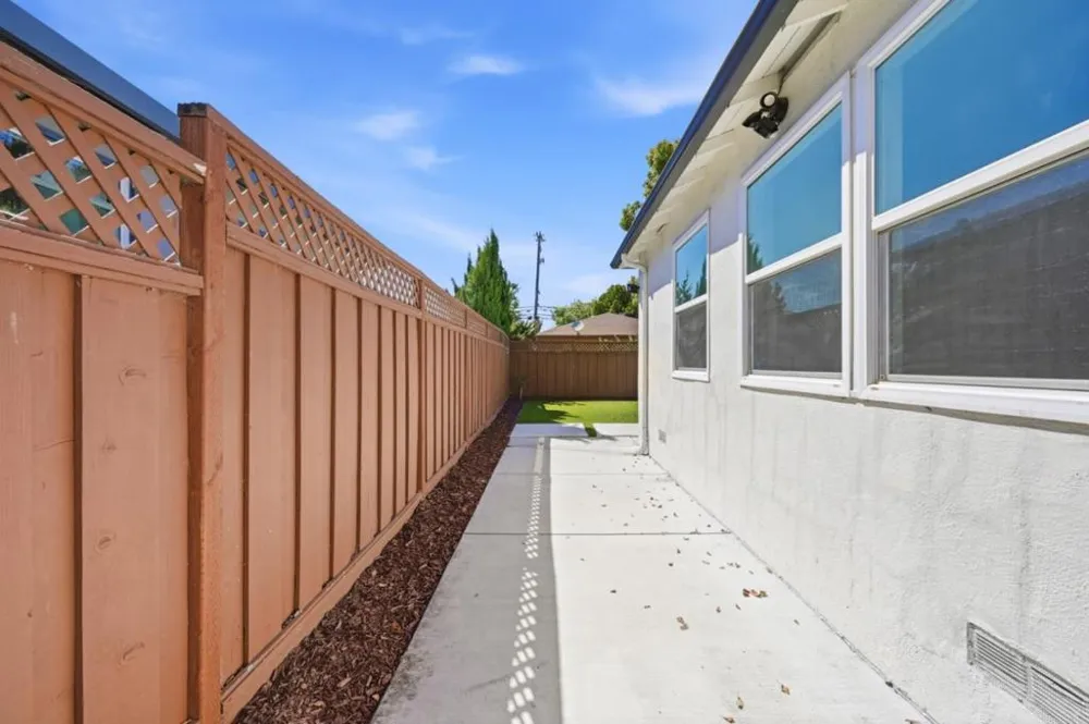 531 Flynn Avenue Redwood City, CA 94063