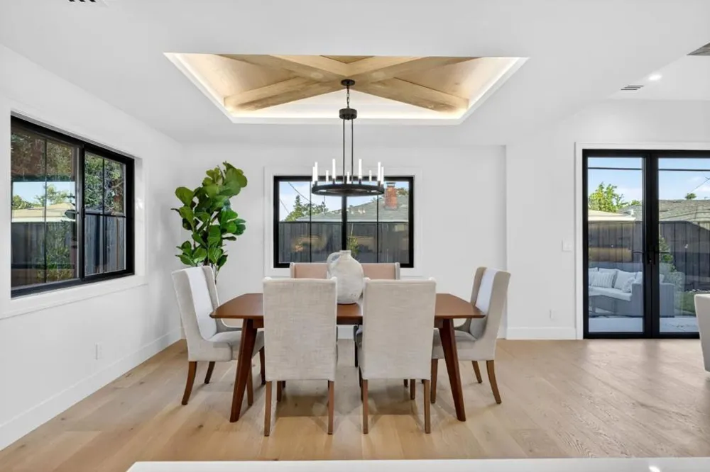 242 Howes Drive Los Gatos, CA 95032