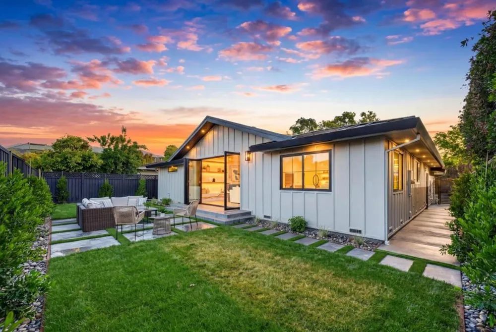 242 Howes Drive Los Gatos, CA 95032