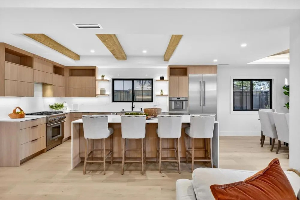 242 Howes Drive Los Gatos, CA 95032