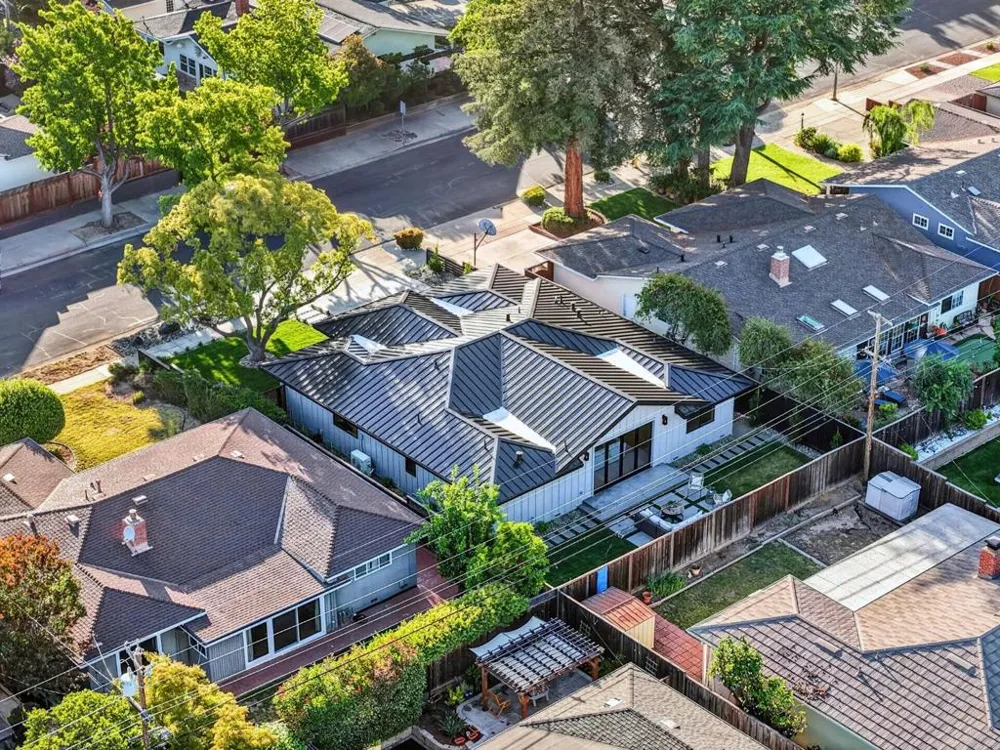 242 Howes Drive Los Gatos, CA 95032