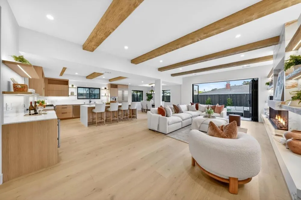 242 Howes Drive Los Gatos, CA 95032