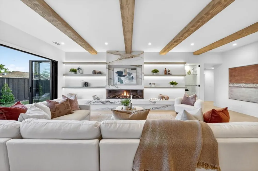 242 Howes Drive Los Gatos, CA 95032