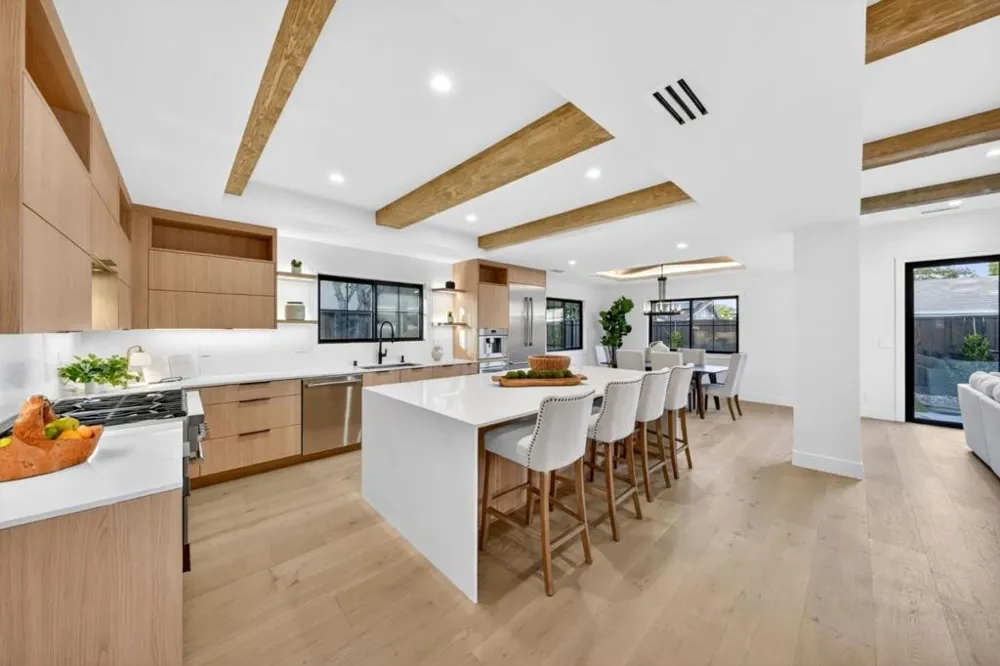 242 Howes Drive Los Gatos, CA 95032