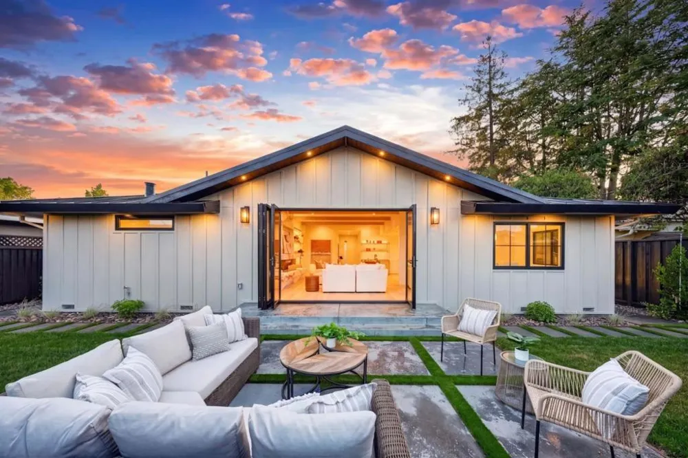 242 Howes Drive Los Gatos, CA 95032