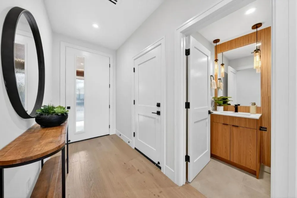 242 Howes Drive Los Gatos, CA 95032