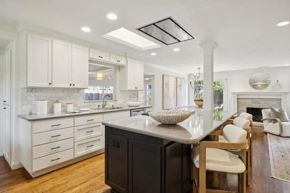 2071 Cecelia Way Mountain View, CA 94040