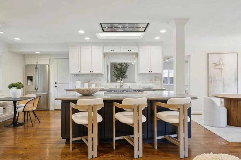 2071 Cecelia Way Mountain View, CA 94040
