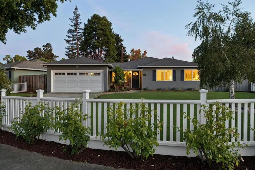 2071 Cecelia Way Mountain View, CA 94040