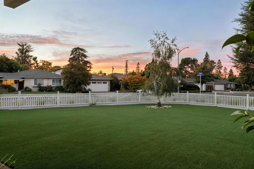 2071 Cecelia Way Mountain View, CA 94040