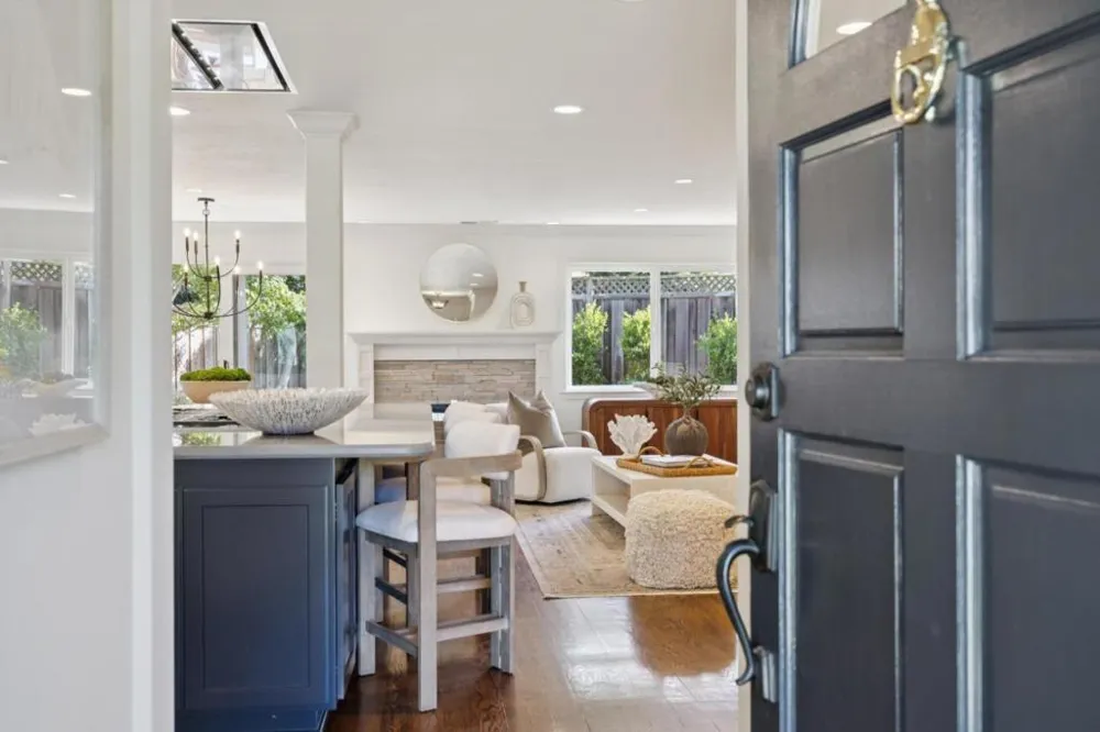 2071 Cecelia Way Mountain View, CA 94040