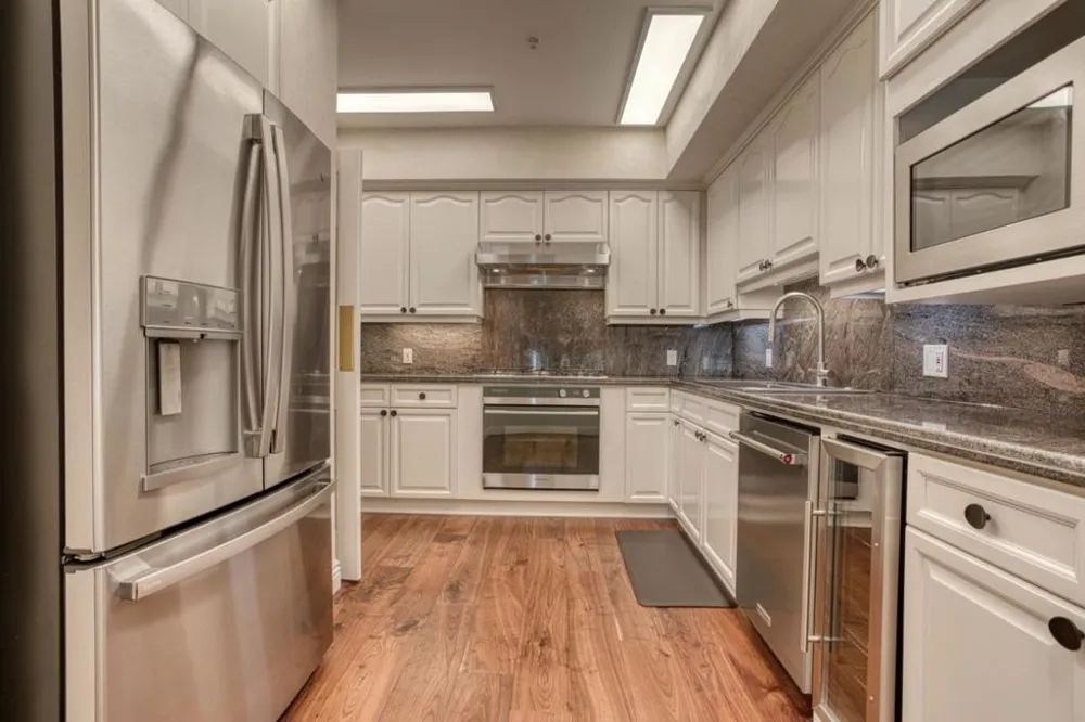 153 San Mateo Drive #201 San Mateo, CA 94401