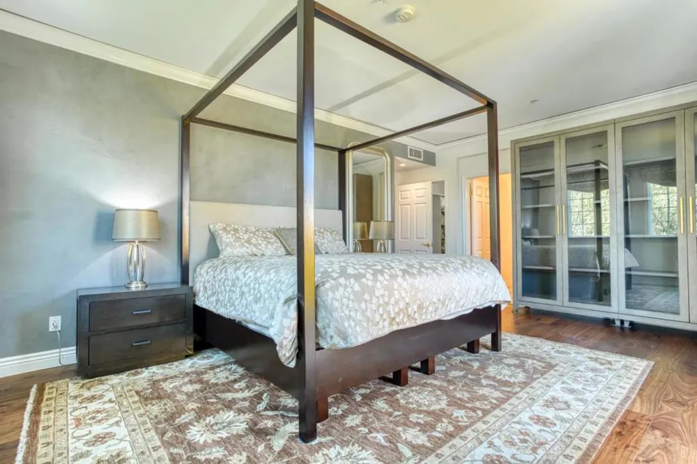 153 San Mateo Drive #201 San Mateo, CA 94401
