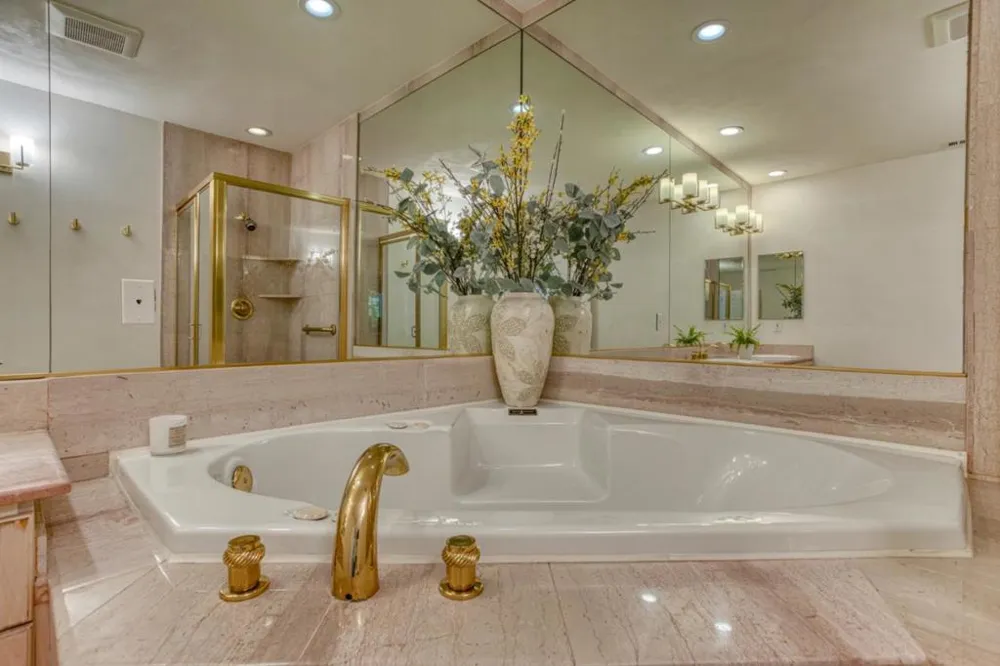 153 San Mateo Drive #201 San Mateo, CA 94401