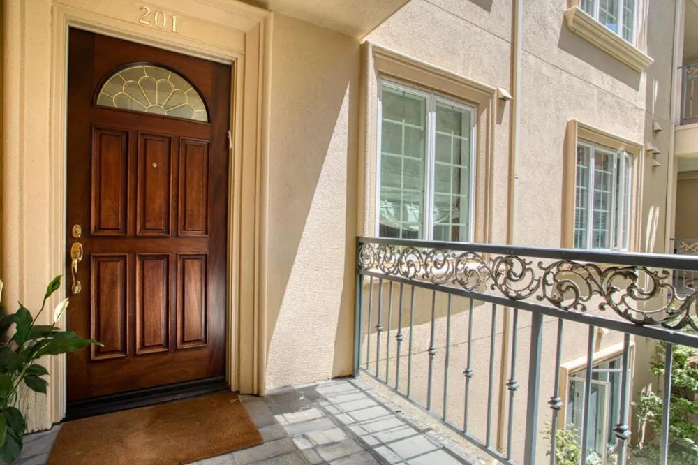 153 San Mateo Drive #201 San Mateo, CA 94401