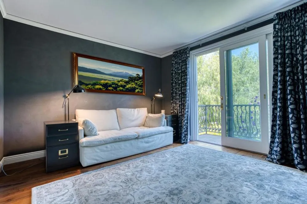 153 San Mateo Drive #201 San Mateo, CA 94401