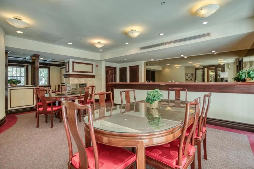 153 San Mateo Drive #201 San Mateo, CA 94401