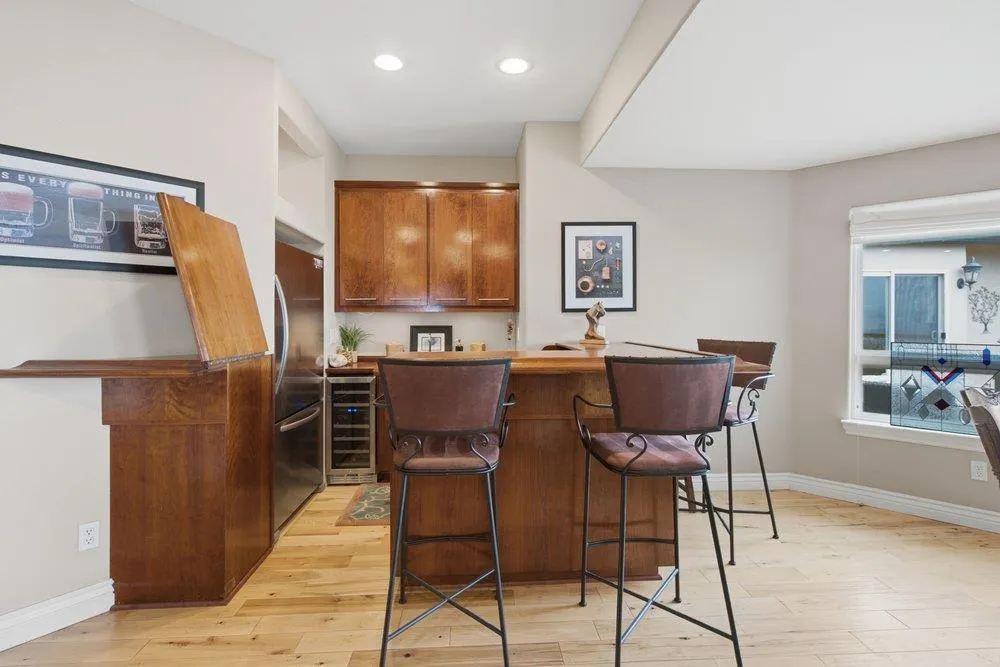 323 Taryn Court Hollister, CA 95023
