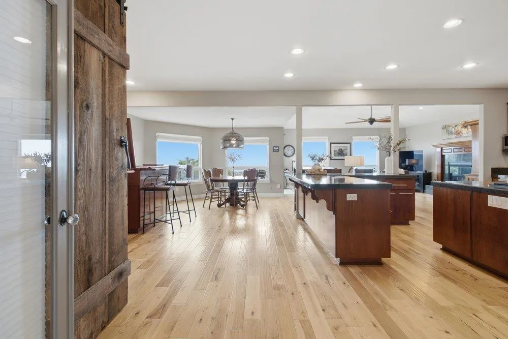 323 Taryn Court Hollister, CA 95023