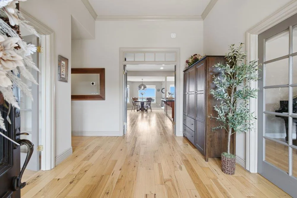 323 Taryn Court Hollister, CA 95023