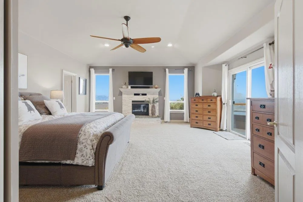 323 Taryn Court Hollister, CA 95023