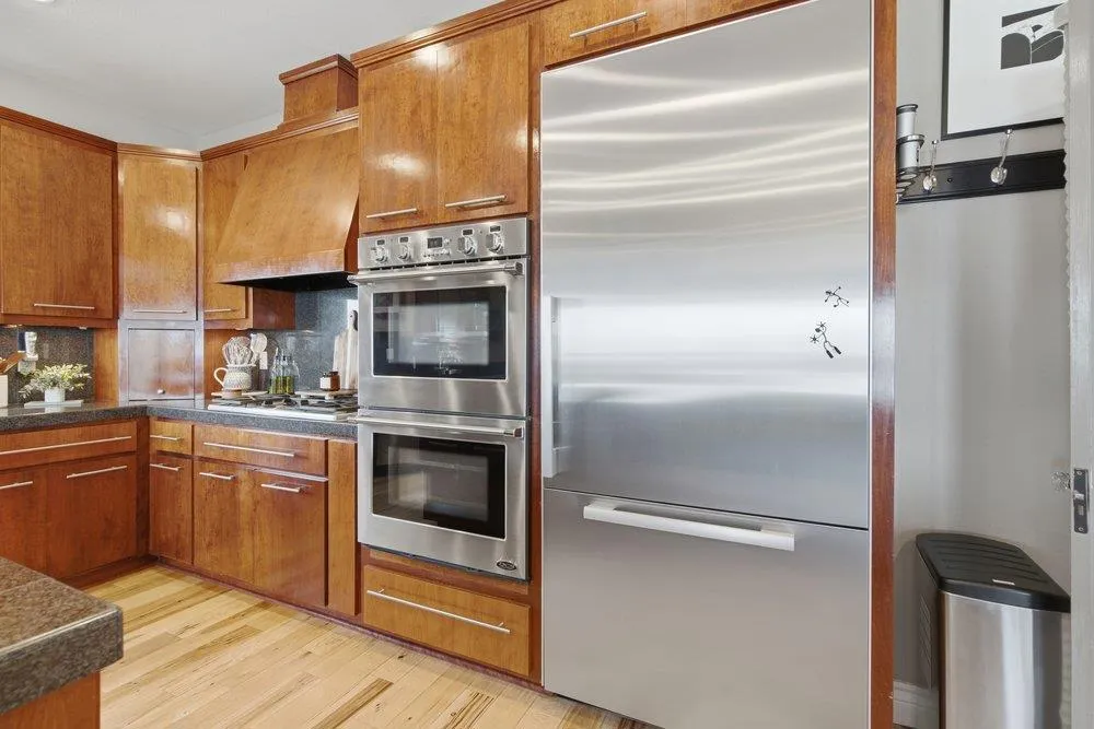 323 Taryn Court Hollister, CA 95023