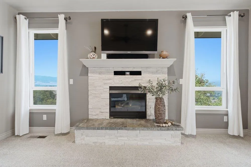 323 Taryn Court Hollister, CA 95023