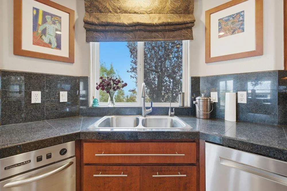 323 Taryn Court Hollister, CA 95023