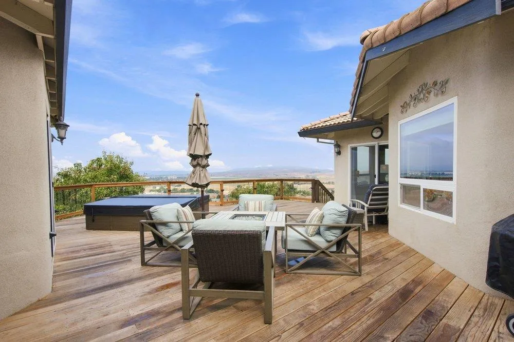 323 Taryn Court Hollister, CA 95023