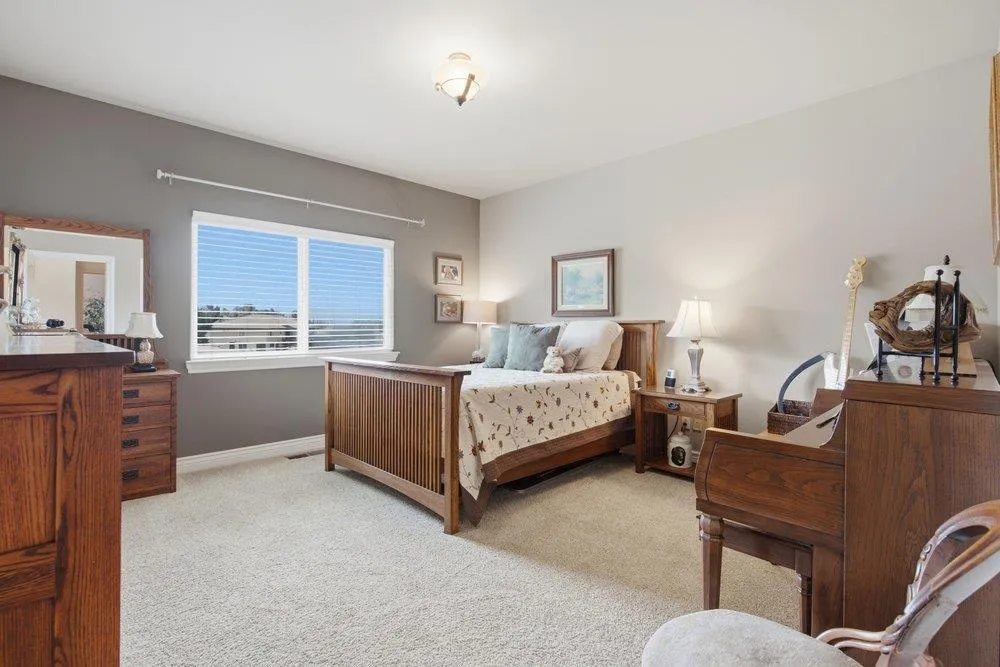 323 Taryn Court Hollister, CA 95023