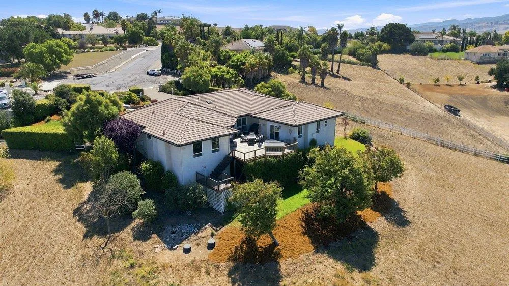 323 Taryn Court Hollister, CA 95023