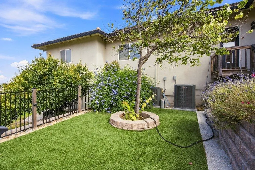 323 Taryn Court Hollister, CA 95023