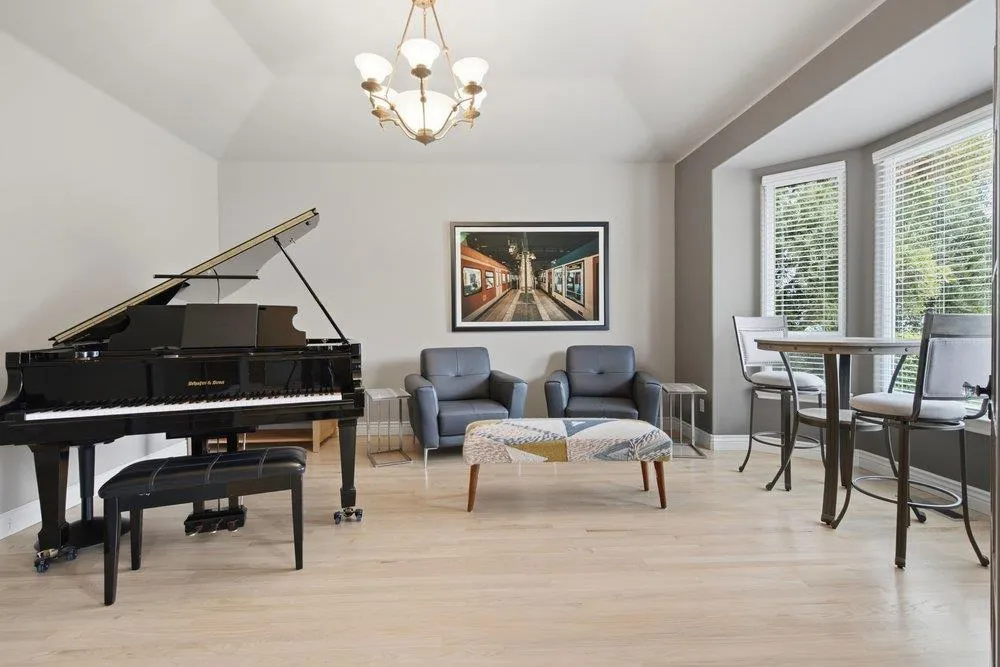 323 Taryn Court Hollister, CA 95023