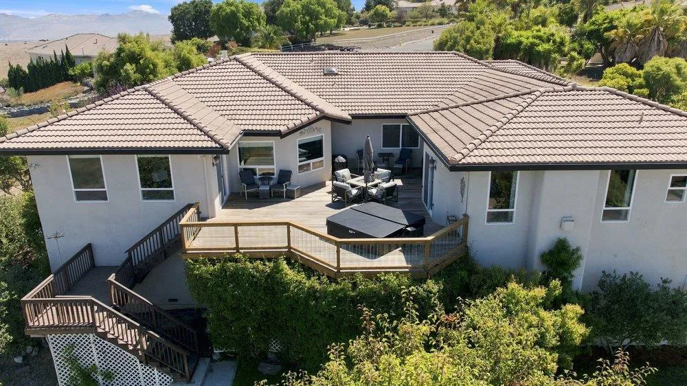 323 Taryn Court Hollister, CA 95023