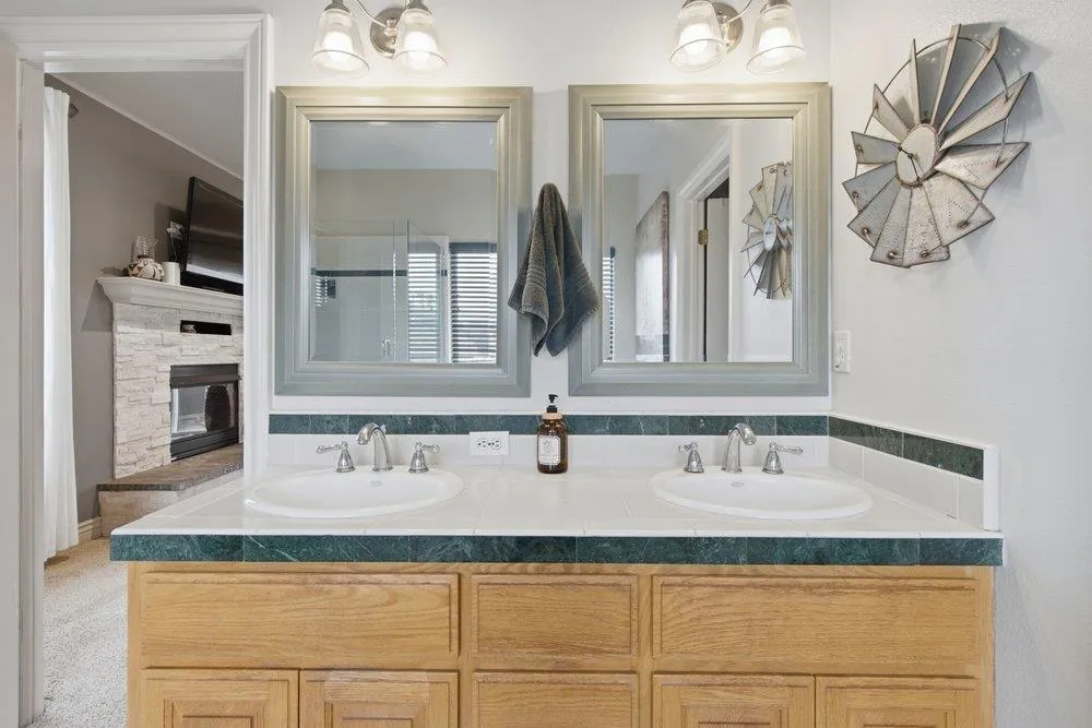 323 Taryn Court Hollister, CA 95023