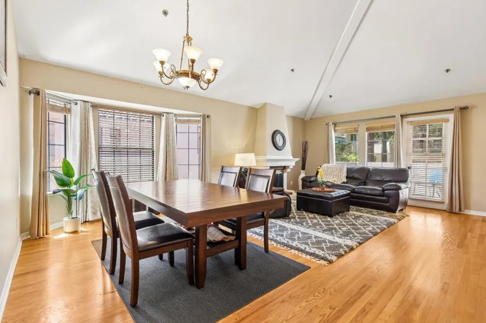 10241 Nile Drive Cupertino, CA 95014