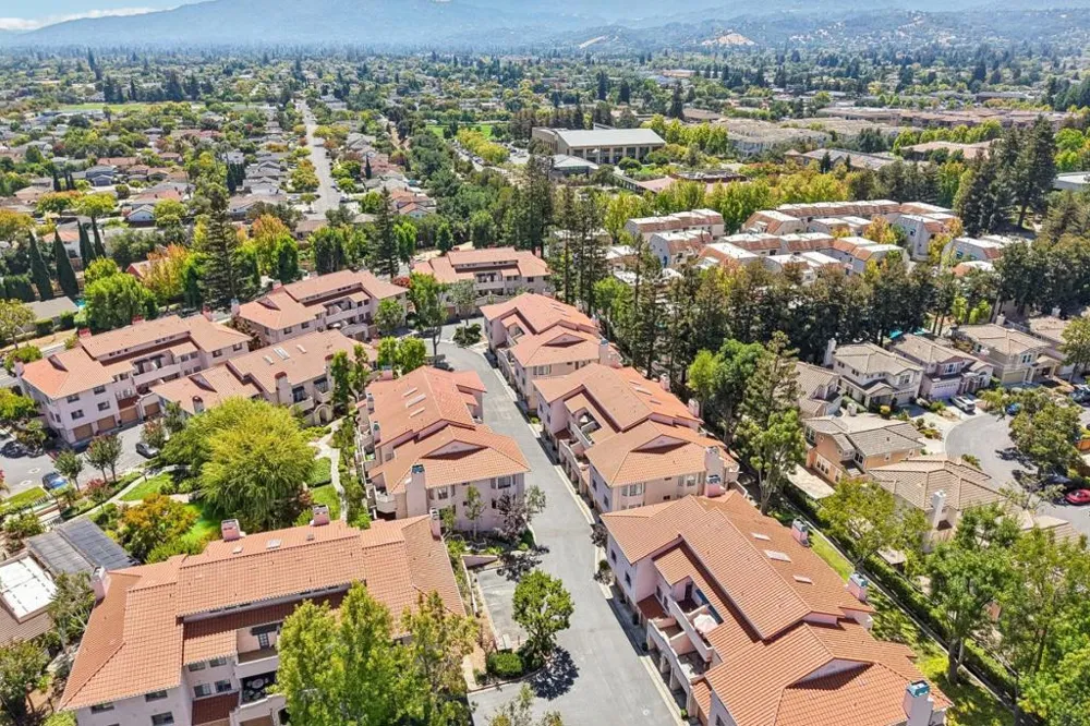 10241 Nile Drive Cupertino, CA 95014