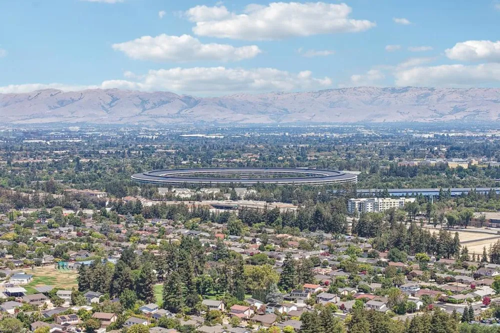 10241 Nile Drive Cupertino, CA 95014