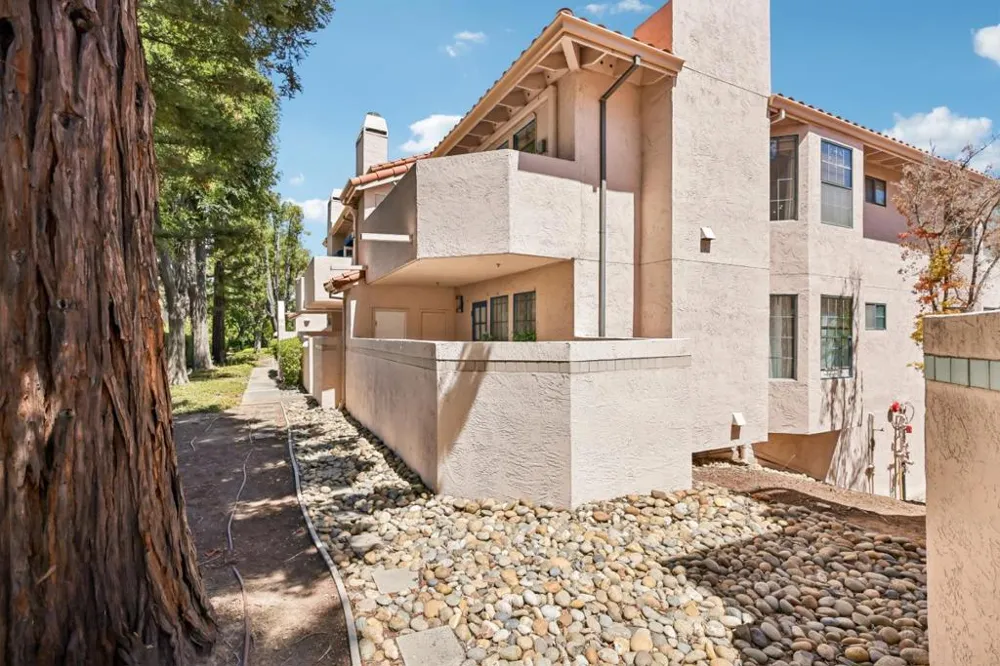 10241 Nile Drive Cupertino, CA 95014