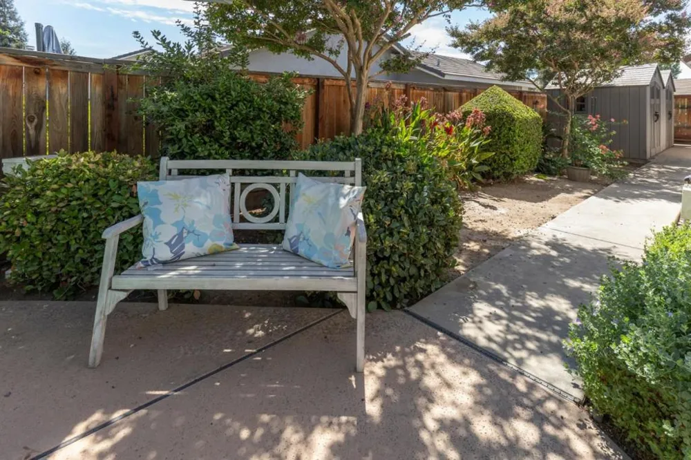 2671 Dennis Avenue Clovis, CA 93611
